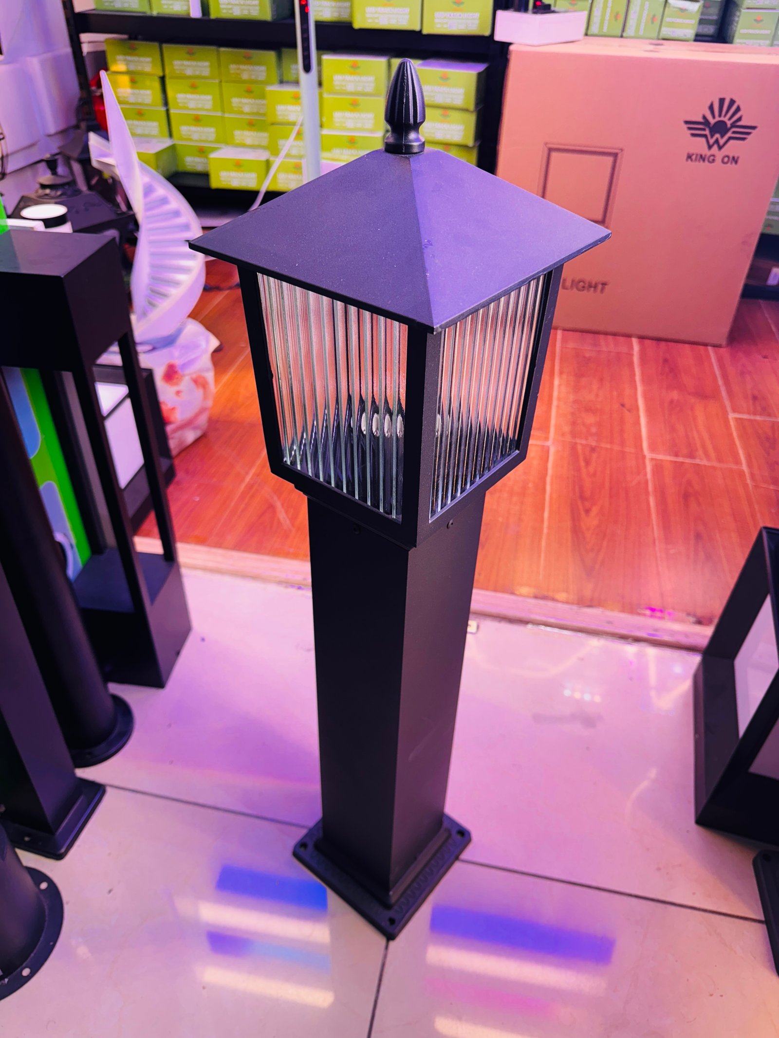 OUTDOOR STAND E27 LAMP view 2